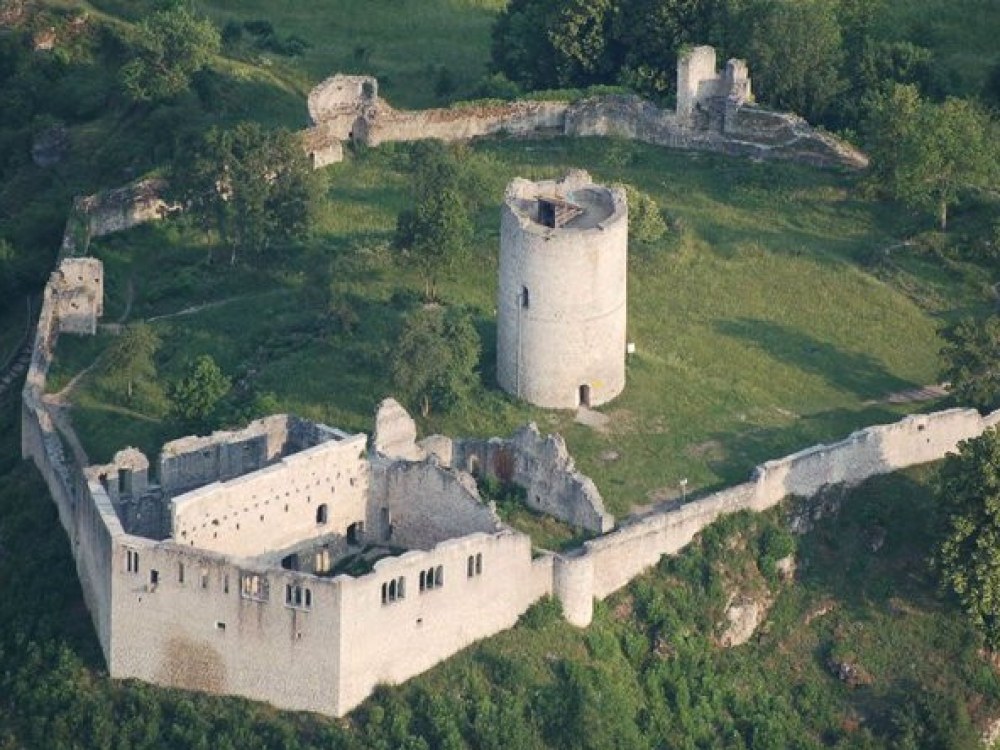 Burgenrundflug