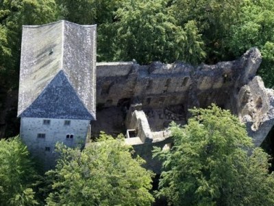 Burgenrundflug